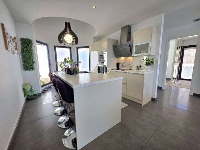 4 Schlafzimmer Villa in Estepona