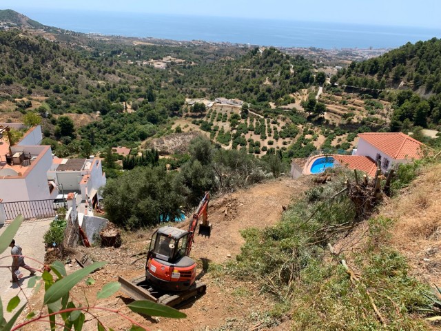 Plot in Mijas