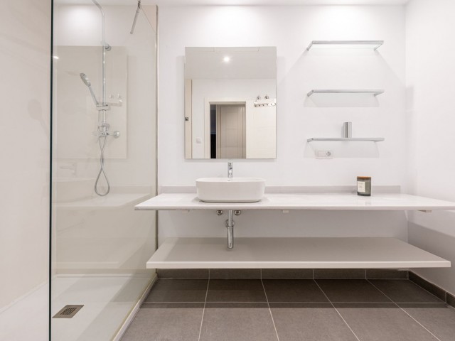 4 Bedrooms Villa in Benalmadena Costa