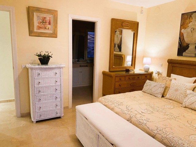 2 Bedrooms Apartment in Elviria