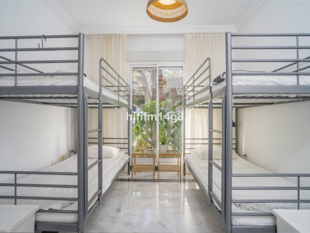 2 Bedrooms Apartment in Nueva Andalucía