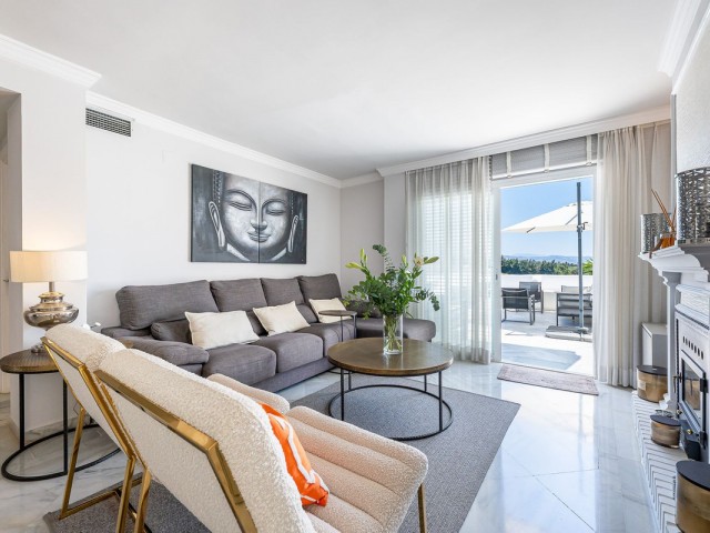3 Bedrooms Townhouse in Nueva Andalucía