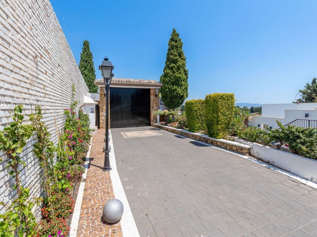 3 Bedrooms Townhouse in Nueva Andalucía