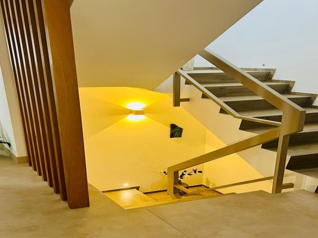 4 Bedrooms Townhouse in Estepona