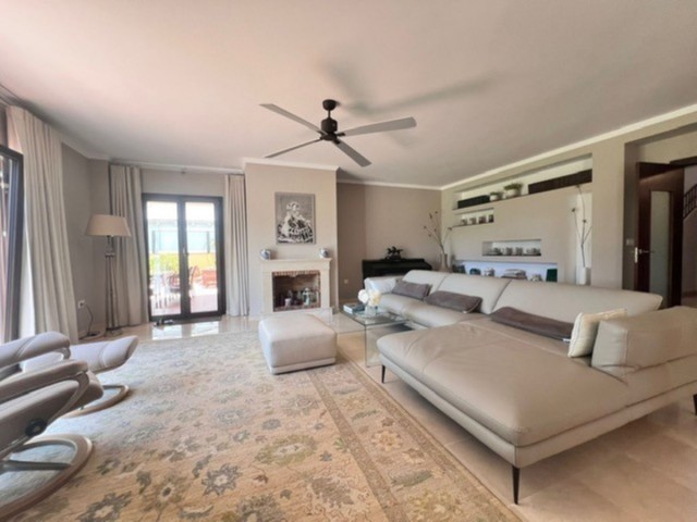 5 Sovrums Villa i Guadalmina Alta