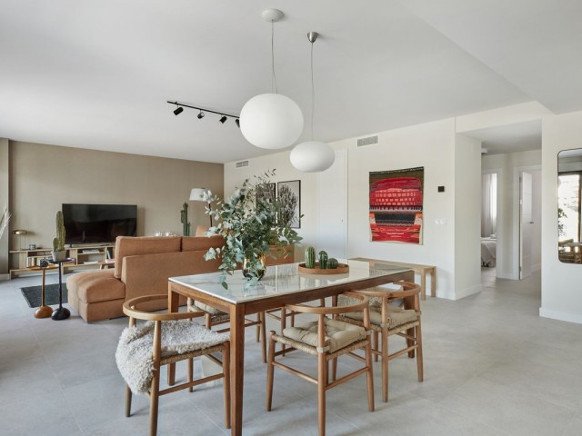 Appartement avec 3 Chambres  à Estepona