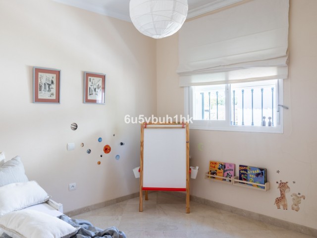5 Makuuhuoneen Rivitalo San Pedro de Alcántara