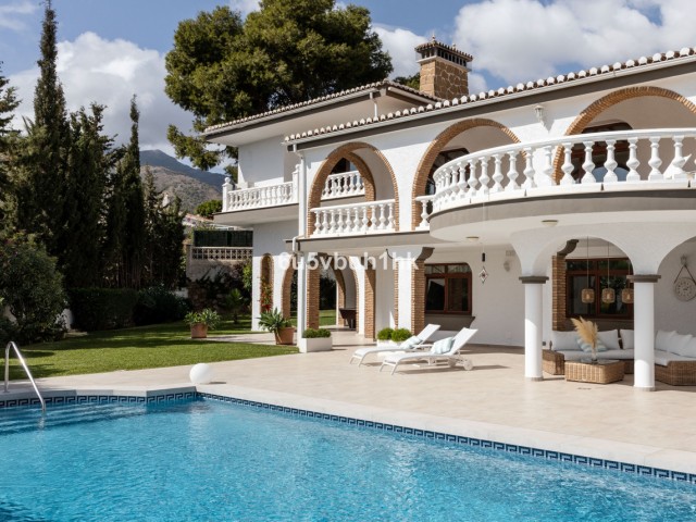 6 Bedrooms Villa in Arroyo de la Miel