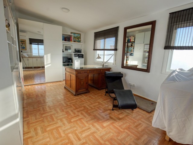 4 Bedrooms Townhouse in Estepona