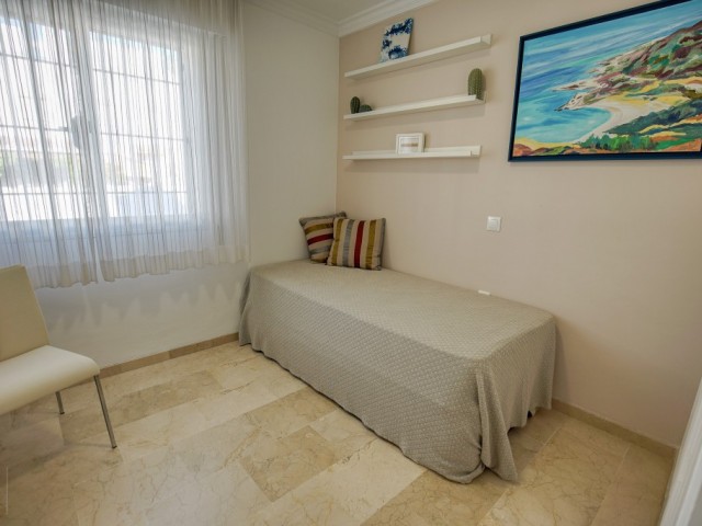 4 Bedrooms Townhouse in Estepona