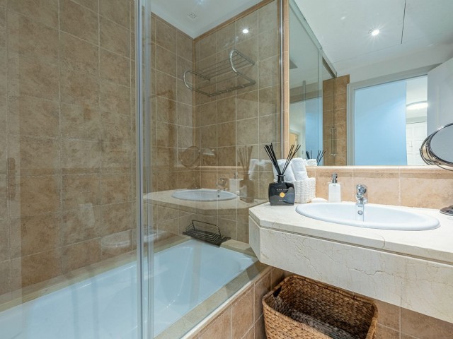 2 Soveroms Leilighet i Estepona