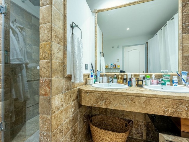2 Soveroms Leilighet i Estepona