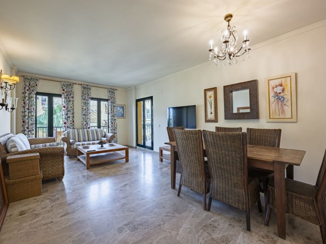 3 Bedrooms Apartment in San Pedro de Alcántara