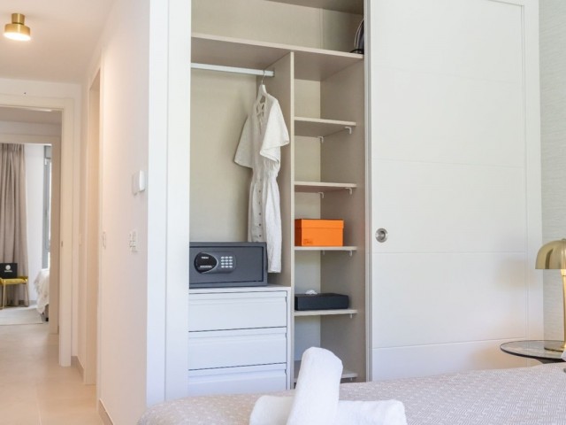 2 Bedrooms Apartment in Elviria