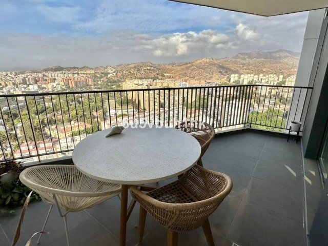 4 Bedrooms Apartment in Málaga