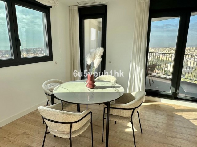 Appartement avec 4 Chambres  à Málaga