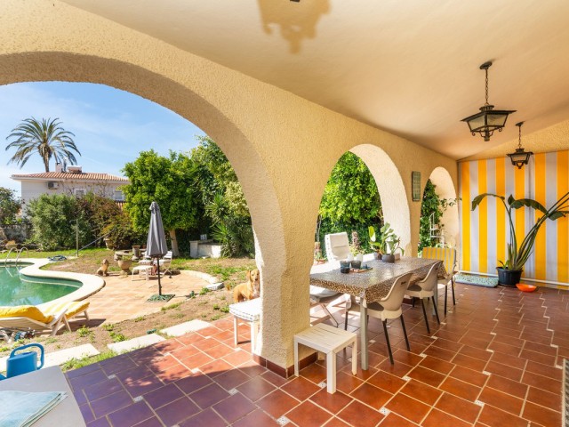 Villa, Marbesa, R5351044