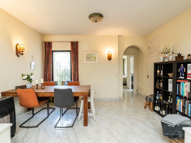 Villa avec 4 Chambres  à Marbesa