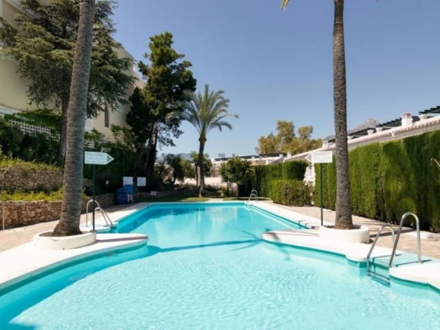 3 Bedrooms Apartment in Nueva Andalucía