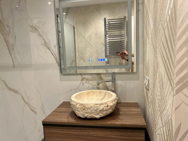 3 Bedrooms Apartment in Nueva Andalucía