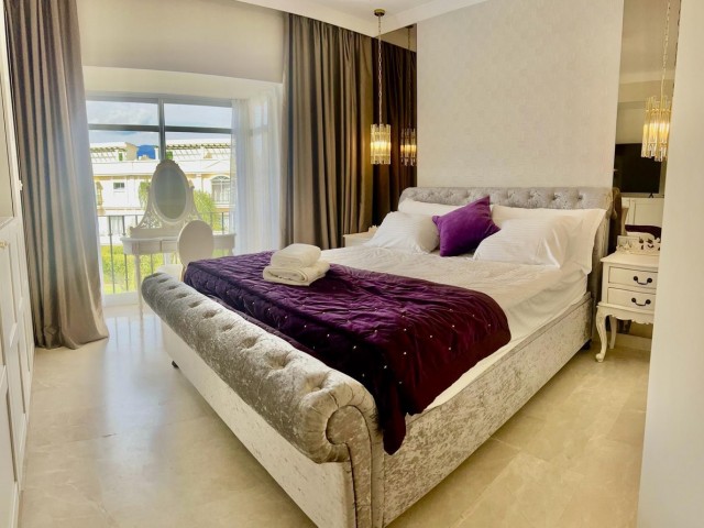 3 Bedrooms Apartment in Nueva Andalucía