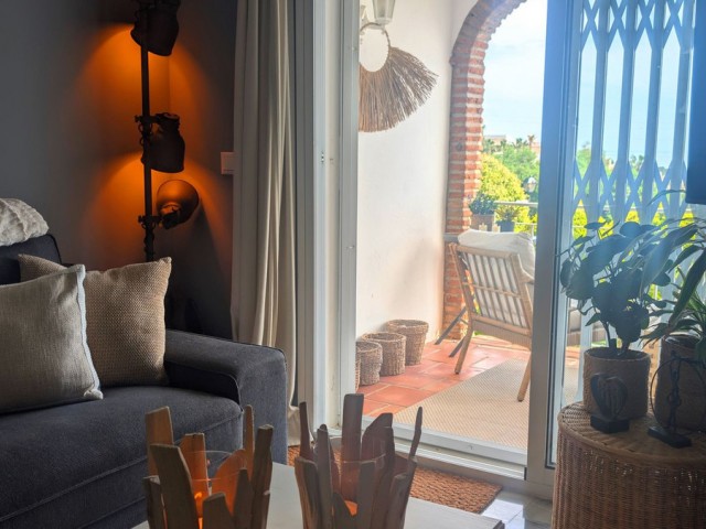 2 Bedrooms Townhouse in Calahonda