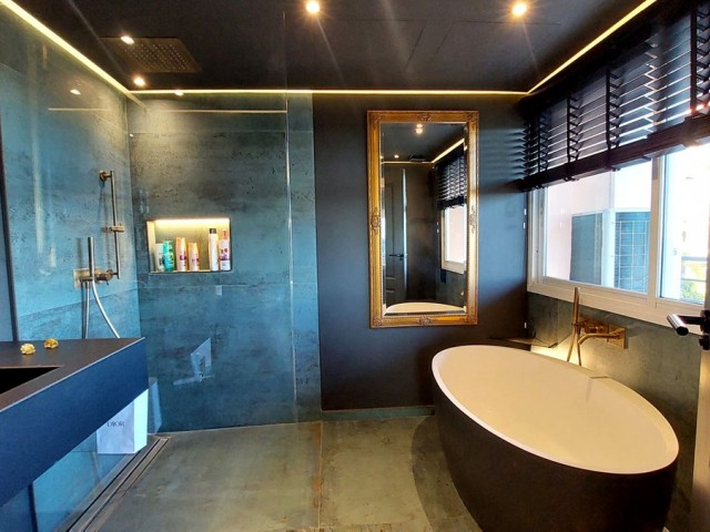 Appartement avec 4 Chambres  à Marbella