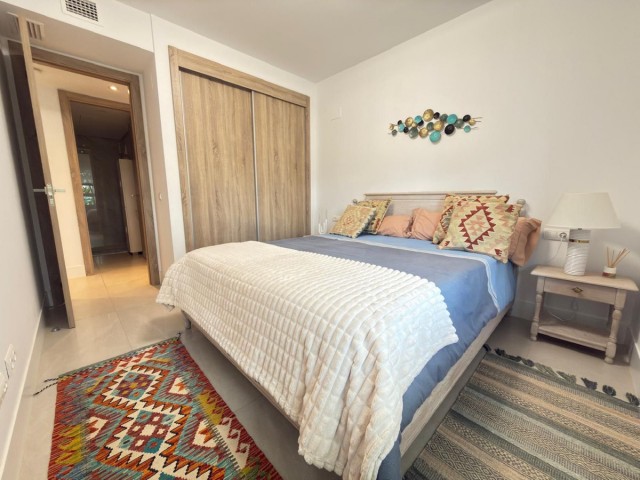 Apartment, San Roque, R5343022