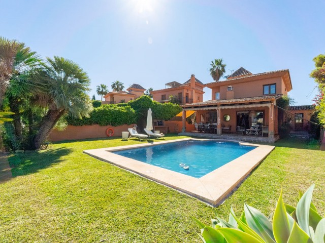 4 Schlafzimmer Villa in Mijas Costa