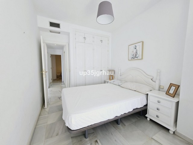 Appartement avec 2 Chambres  à Estepona