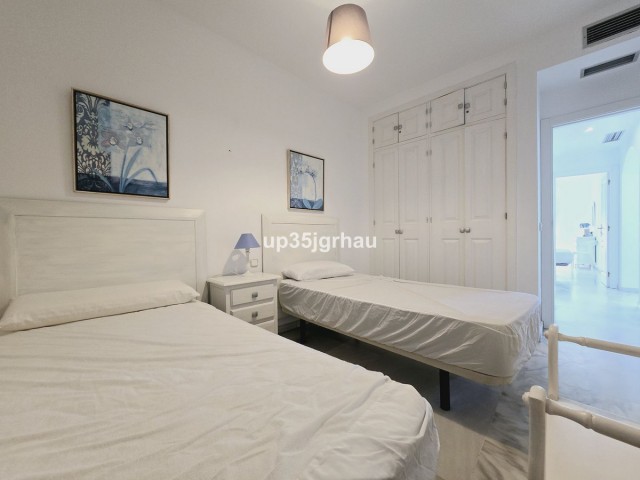 Appartement avec 2 Chambres  à Estepona