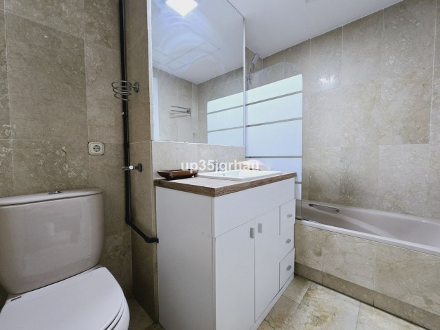 Appartement avec 2 Chambres  à Estepona