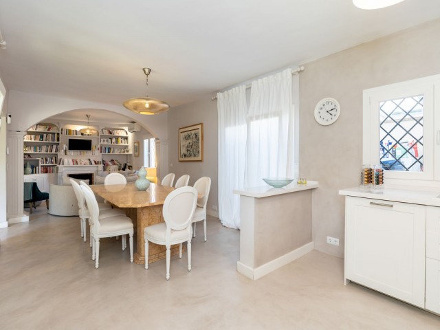 5 Bedrooms Villa in San Pedro de Alcántara