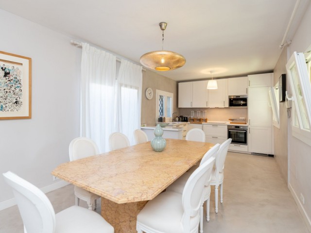 5 Bedrooms Villa in San Pedro de Alcántara