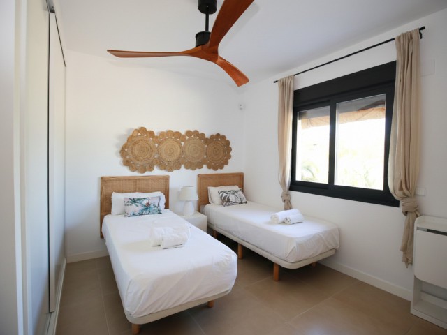 3 Bedrooms Townhouse in Estepona