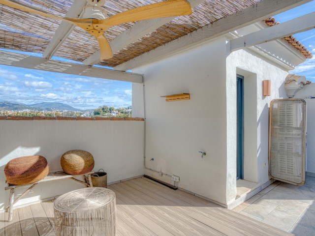 3 Bedrooms Townhouse in Estepona