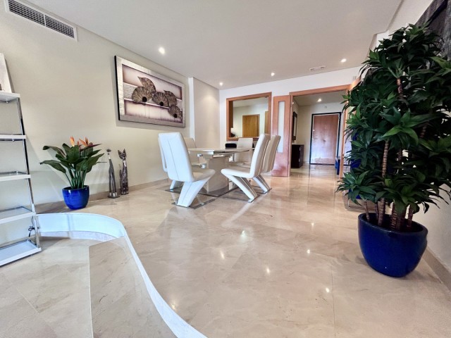 2 Bedrooms Apartment in Puerto Banús