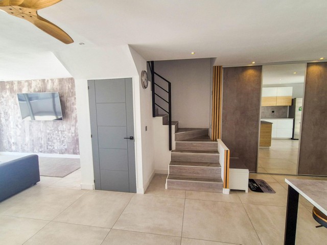 Maison mitoyenne avec 5 Chambres  à La Cala de Mijas