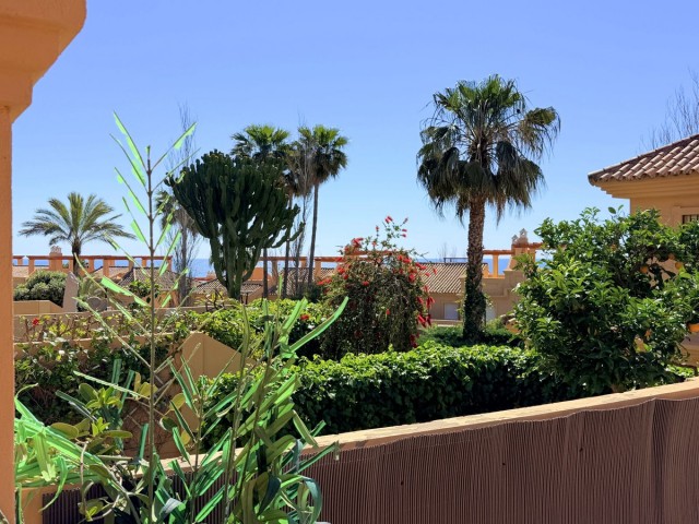 3 Bedrooms Townhouse in Estepona