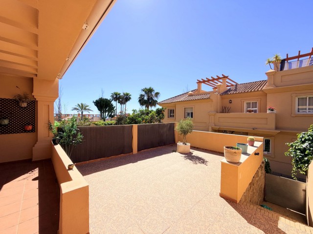 3 Bedrooms Townhouse in Estepona