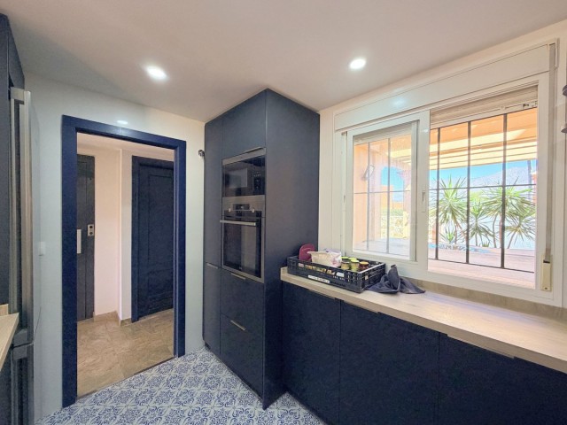 3 Bedrooms Townhouse in Estepona