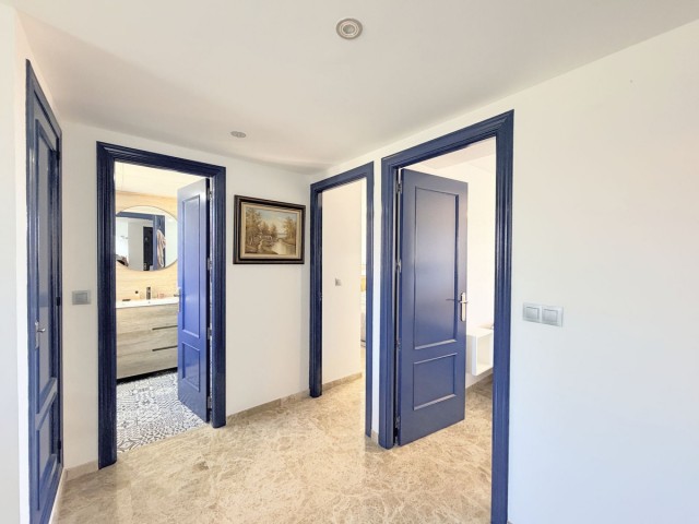 3 Bedrooms Townhouse in Estepona