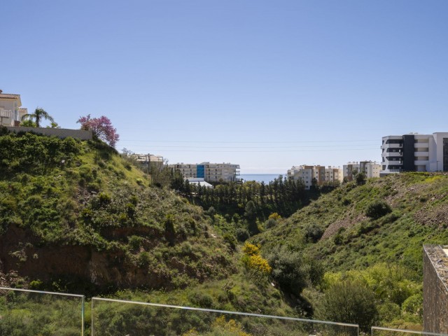 2 Bedrooms Apartment in Fuengirola