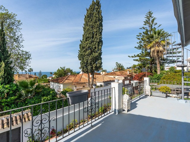 Villa avec 6 Chambres  à Río Real
