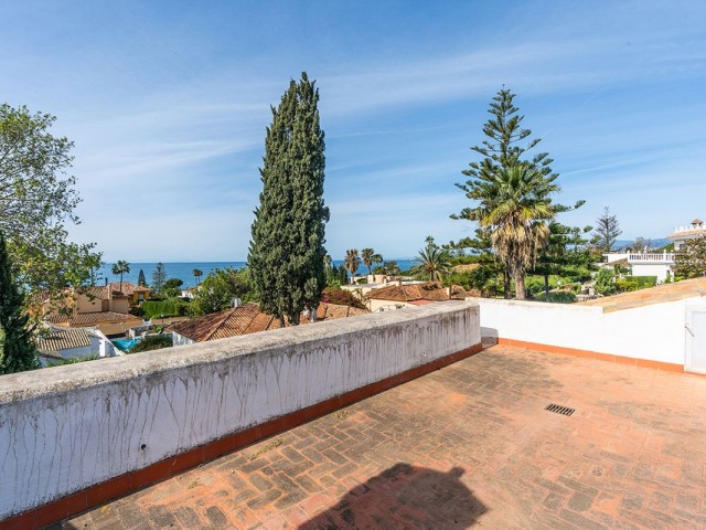 Villa avec 6 Chambres  à Río Real