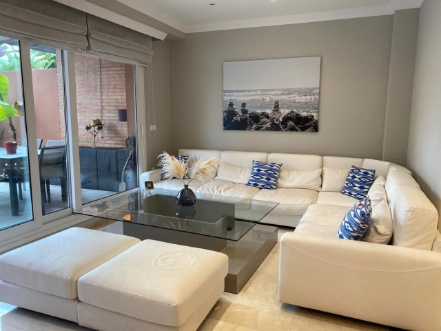 Townhouse, Los Monteros, R5358190