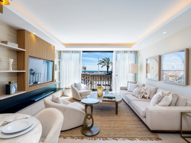 2 Bedrooms Apartment in Puerto Banús