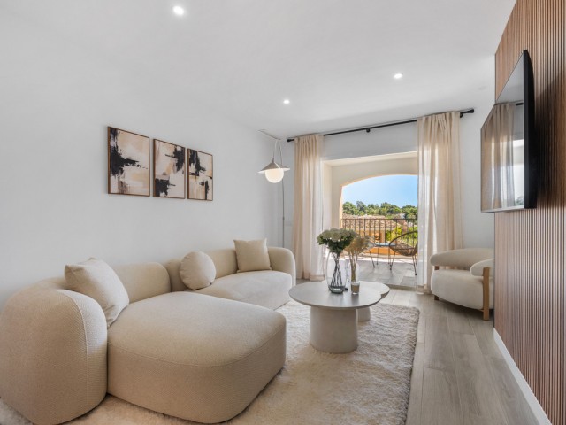 3 Bedrooms Apartment in Nueva Andalucía