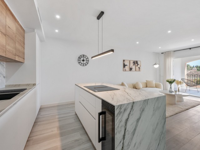 3 Bedrooms Apartment in Nueva Andalucía