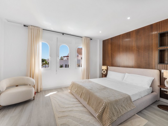3 Bedrooms Apartment in Nueva Andalucía
